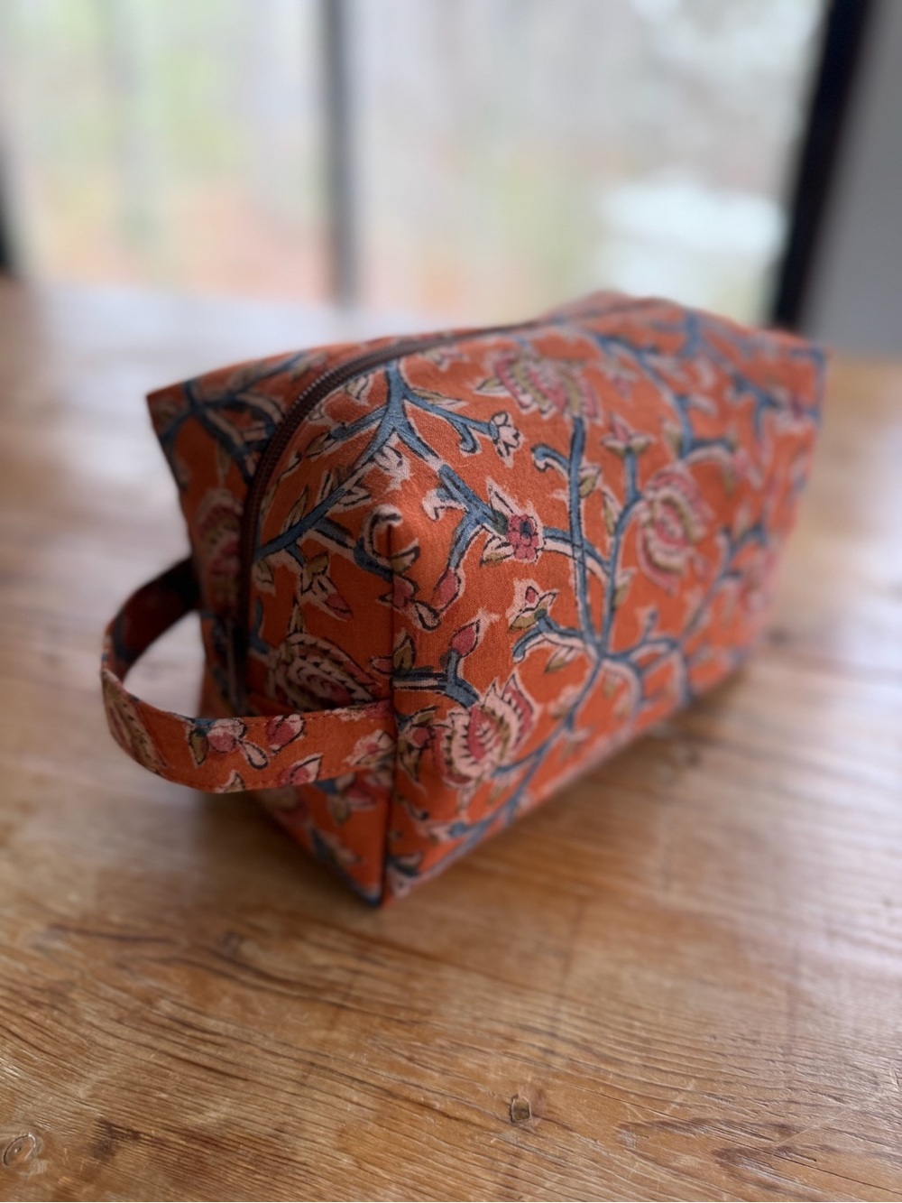 Handmade Printed Orange Floral Vintage Zipper Pouch - Picture 2 of 6